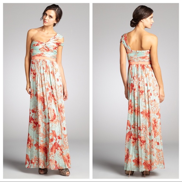 BCBGMaxAzria Dresses & Skirts - BCBGMAXAZRIA Silk 'inga' One Shoulder Maxi Dress